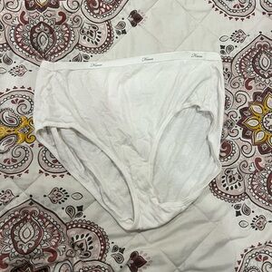 Hanes women’s Classic White Briefs